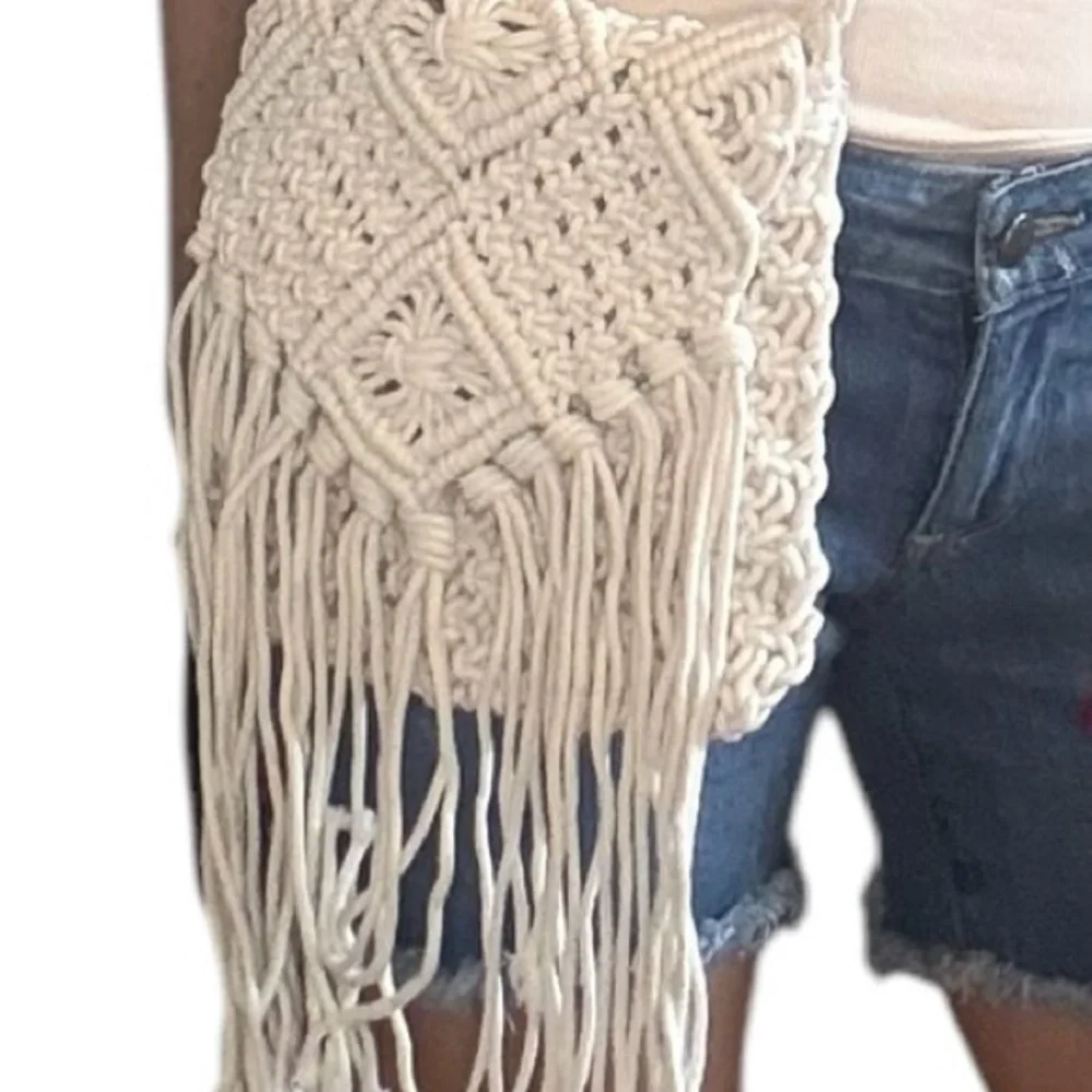 NWT Lily St. Regis  Macrame Bag with Zipper Closure Boho Festival Bag